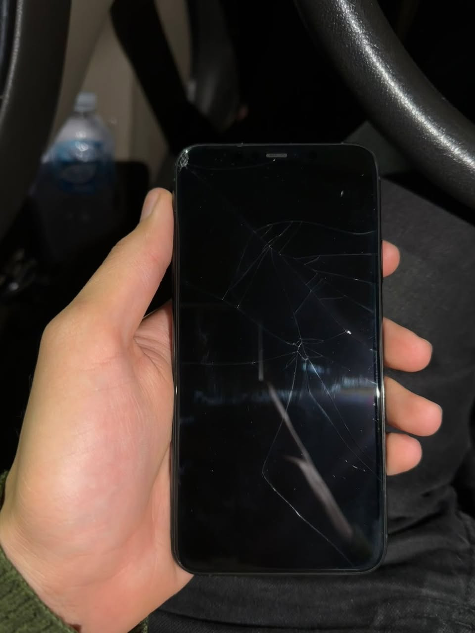 السلام عليكم
ايفون 11برو ماكس 
ذاكرة512اعلى شي
بطارية76
مفطوره الشاشه بس مماثر ابد
ومبدل بطارية اصليه وكالة شرط
مكاني بغداد الكاظمية -الدولعي
***********
