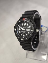 كاسيو اصلي • ضمان دولي • مقاوم ماء 100م