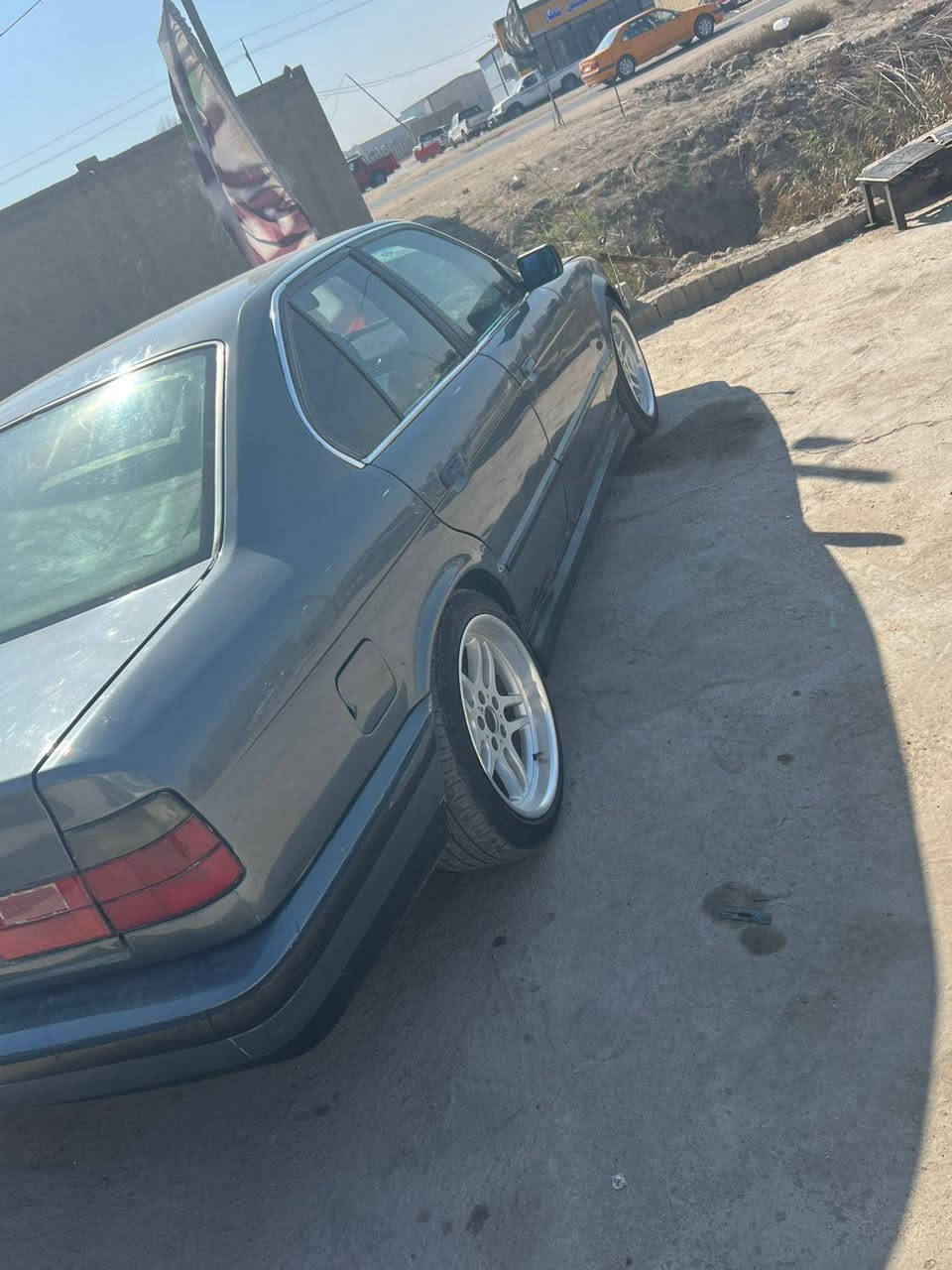 سلام عليكم بي ام  البيع اصولي كير محرك  بطه   حداديه تبريد تاير كله جديده جاهزه من الدعاميه الدعاميه  مصبوغه عام جماليه  مراوس ترهم 
العنوان ناصريه المركز. اتصل  ‏‪***********‬‏
