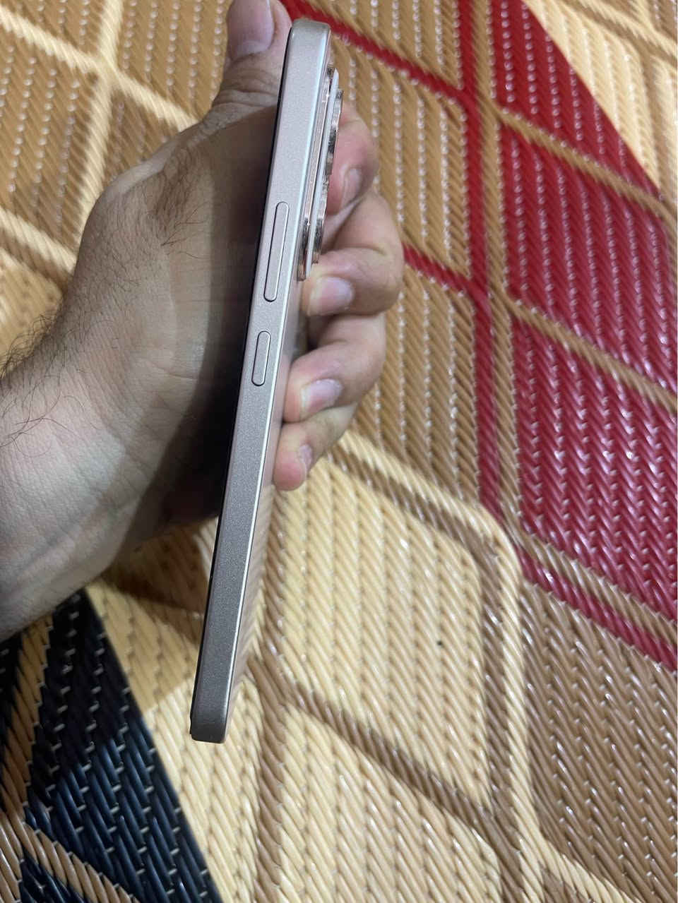 هونر400  فقط نظافه فول استعمال قليل
ذاكرة 512 
الذاكرة الداخليه 12
ملحقاته كامله
السعر525 وبي مجال بسيط عمارة, ميسان


**إذا كنت صاحب هذا الإعلان وتريد حذفه لأي سبب، رجاءا أرسل رسالة إلى الدعم الفني**