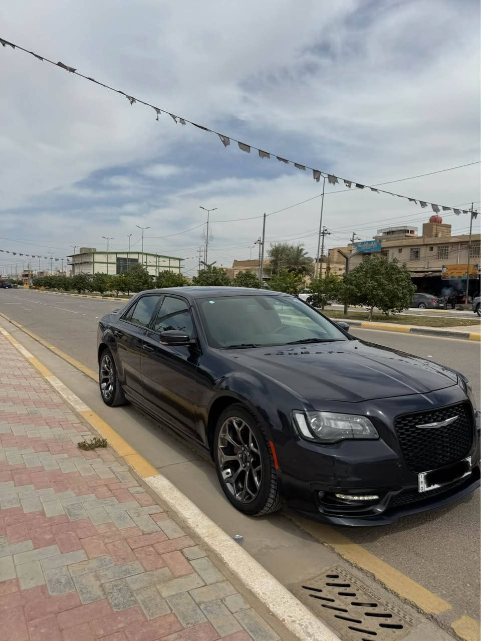 السلام عليكم للبيع اوباما 18 s فول 1/1 مواصفات s رقم كربلاء مميز  ب اسمي ماشيه 95mi مكان السياره كربلاء السعر 235 وبيها مجال قليل السياره بدون ايرباك الحادث خشم البنيد صور الحادث عل خاص لل استفسار *********** كربلاء, العراق
