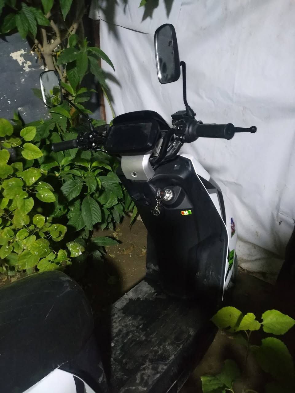 ماطور شحن 318 للبيع 
شرط جديد شهر 
بطاريات جدد
فقط صطابات مابي 
الشراي خاص 
***********
