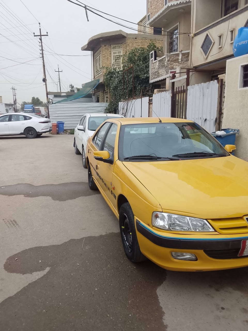 بيجو بارص 2015 للبيع
مكينه كير كفاله صدر 70٪ 
السياره بيه صبغ ٣قطع  جاملغات اماميه و بنيد 
سياره حلوه و كاعده 
مكان السياره بغداد الشعب 
التواصل و الإستفسارات مع الرقم ***********
السعر 40بيه مجال بسيط
