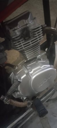 للبيع مكينه مامفتوحه نضيفه كلش وبيه ٣اوراق معرف اسنساخ او اصلي انا بيع...