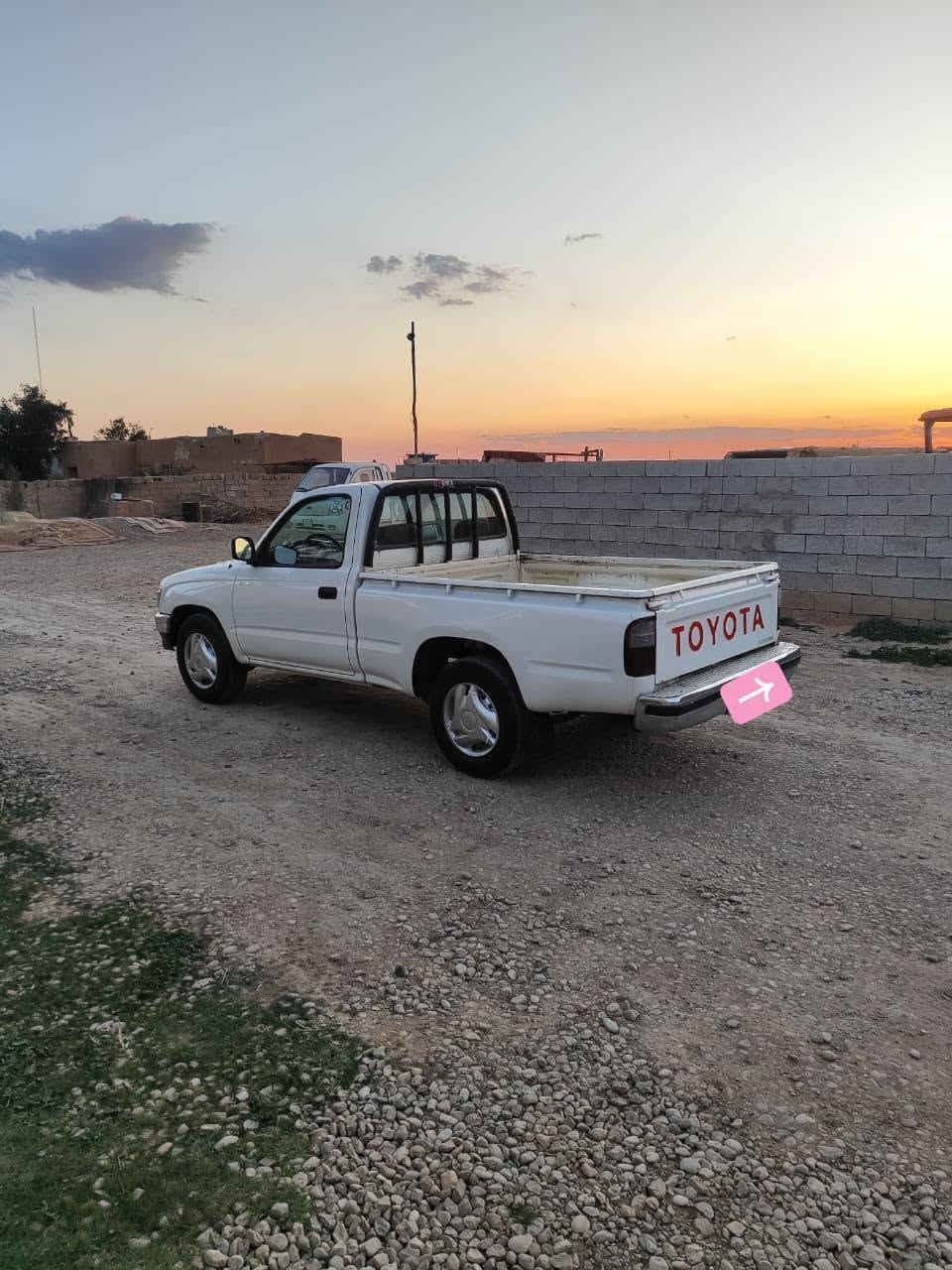 اتيوتا  تك قماره موديل 2001
رقم بغداد مكفوله كفالة عامة
جي ال داخل احمر 
 تدفئة وتبريد ثلج تخم تاير 4
مكان ديالى ناحية العظيم 
قرب مركز شرطة 
***********
***********
