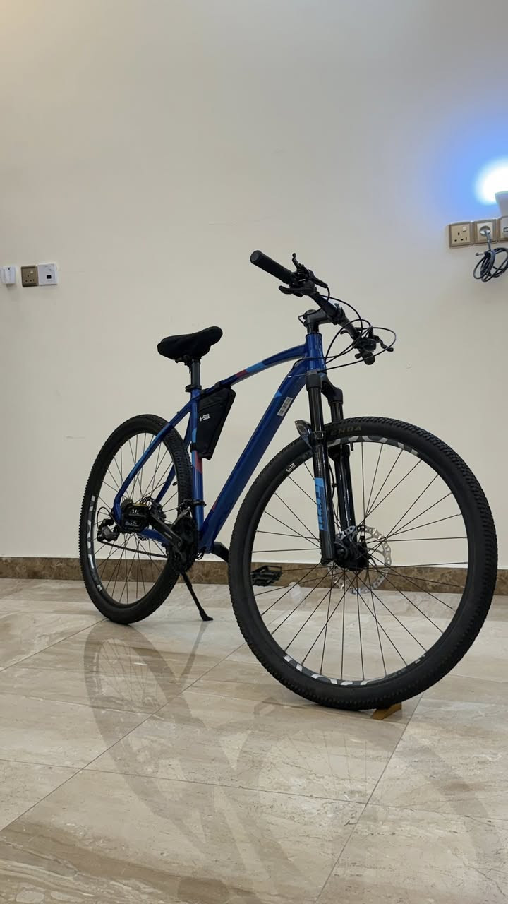 🇮🇹TRINX X1 PRO.          غير مستخدم🛑🛑🛑
حجم 29
قياس L 
فريم الامنيوم بلكامل 
بريك دسك هايدروليك 
الفريم صب
سستم شيمانو بلكامل
اطارات KENDA
السعر 550 وبي مجال بسيط
العنوان بغداد
*********** واتساب
