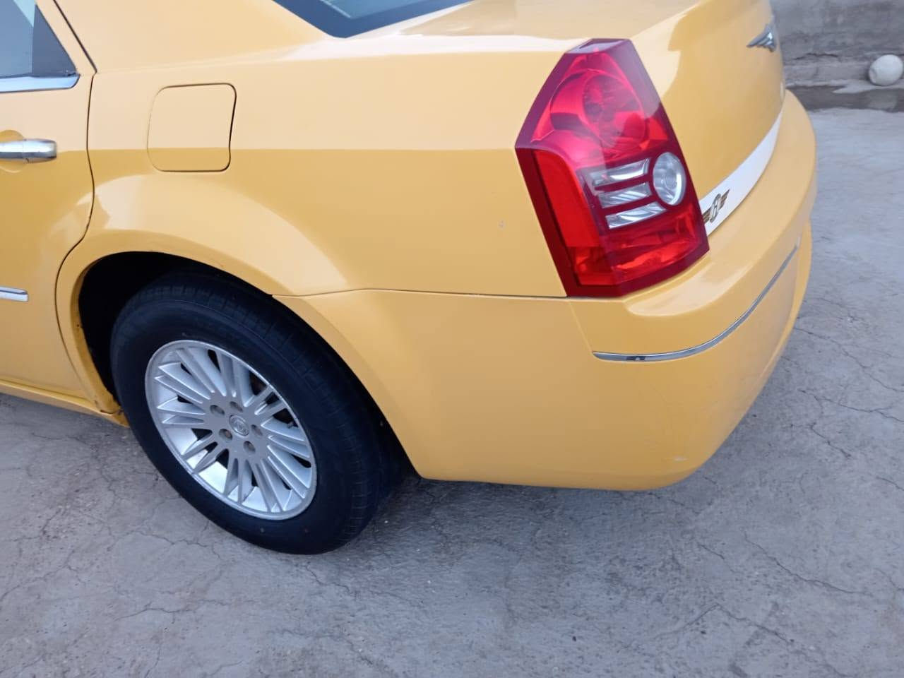 اوباما موديل 2010 اصل. مكفولة  كفالة عامة محرك وكير  جديد  تخم تاير جديد تبريد ثلج حداديه جديدة غرفة جديدة رقم انكليزي انبار باسمي. للاستفسار الاتصال على الرقم ***********
