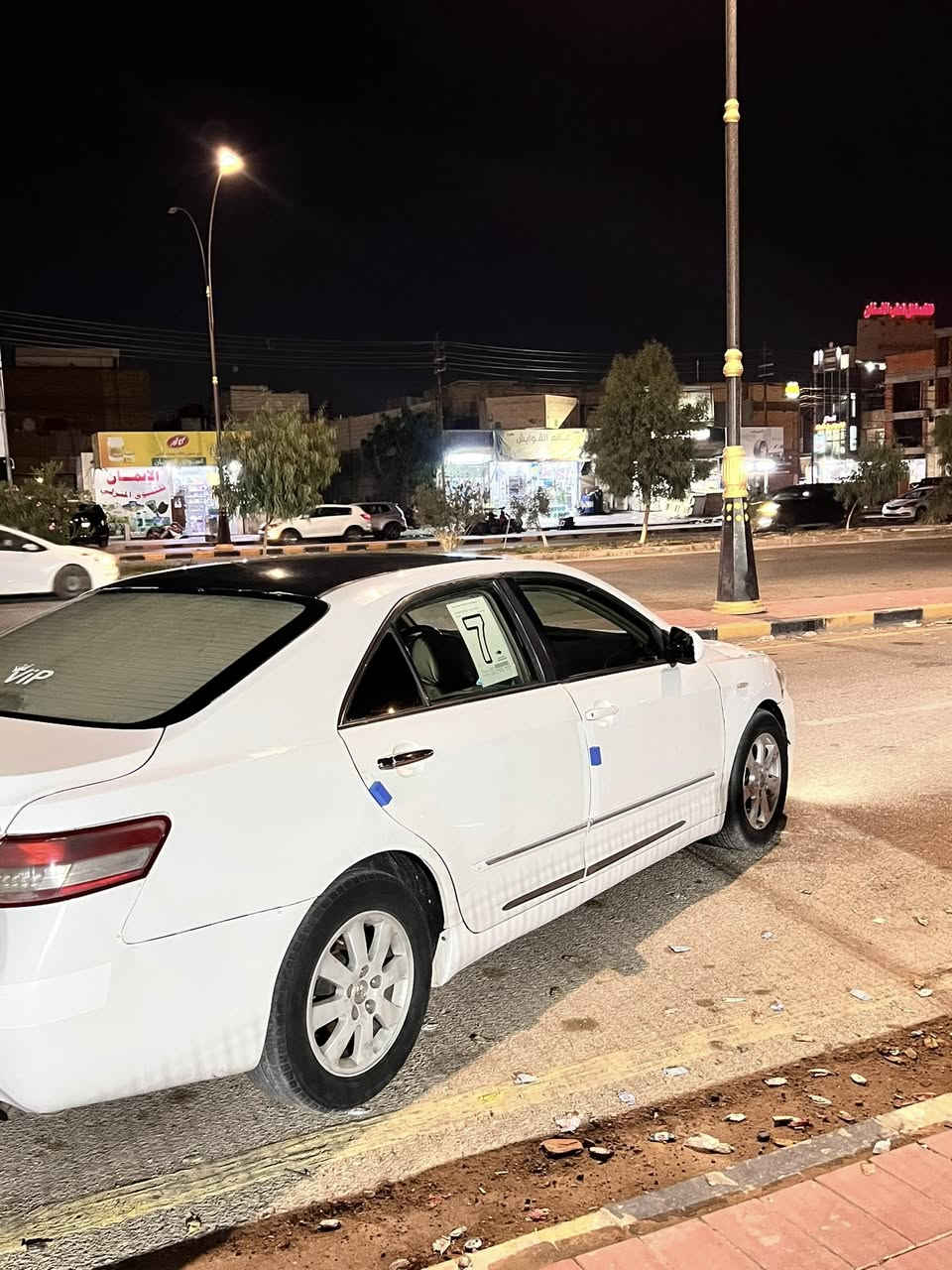 ✨ السلام عليكم ✨
🚘 للبيع / المراوس

سيارة Toyota Camry موديل 2007 – فئة LE

🔹 المواصفات:
• تبريد قطعتين
• تحكم بالستيرن
• مثبت سرعة
• مرايا كهربائية
• رقم مميز

🔹 ملاحظة:
السيارة بيها ضرر بالجنطة.

💰 السعر: 75 قابل للتفاوض.

📌 البيع أو المراوس حسب القناعة، والمعاينة خير برهان.

لاستفسار لاتصال 
***********
