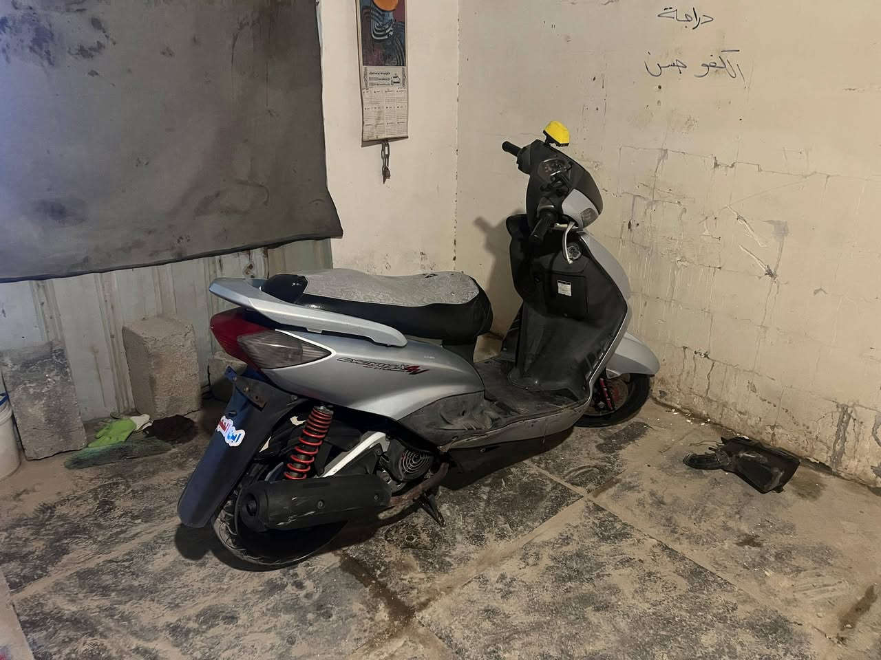 سلام عليكم سكنس نثيه ١٤٠ للبيع او مراوس مكينه ناعمه كفرات ختم واحد بلاديه اوراق موجوده
كهربائيات شغاله (سلف. هندر. باتري. اشاير. هورن. لايت. بك لايت.) كلشي شغال
بغداد الزعفرانيه 
***********
