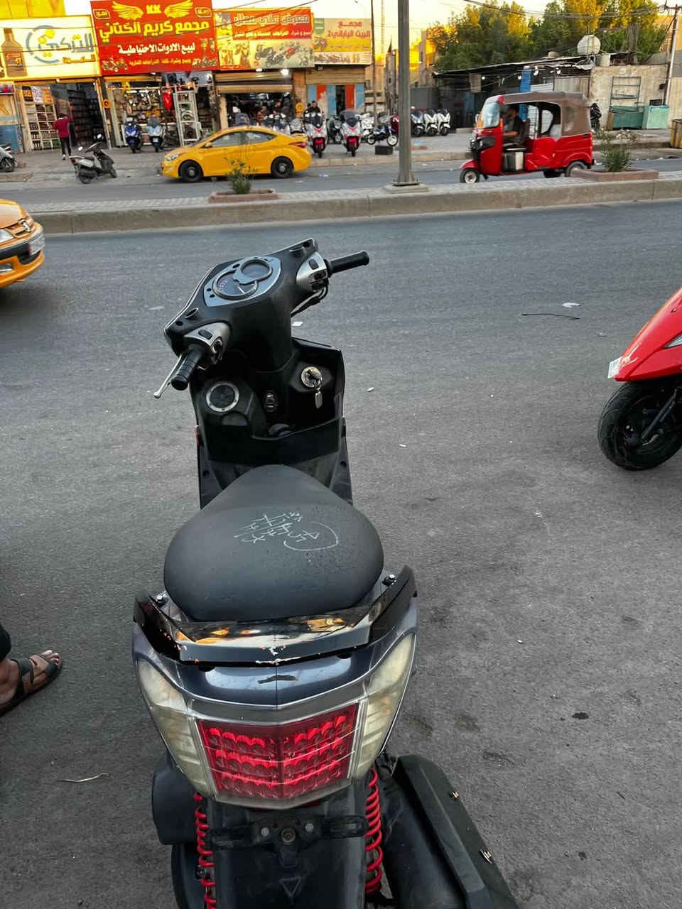 سلام عليكم
سكنس فحل نوزل خطين ام🛵 طلاعات دراجه نضيفه صاره3اشهر من نازه رمبه قطع رياضيه
مروحه رياضي 
قمجي ابريك رياضي 
يدات ابريك رياضي 
رقم *********** 
واتساب. سعر  750 وبيه مجال
