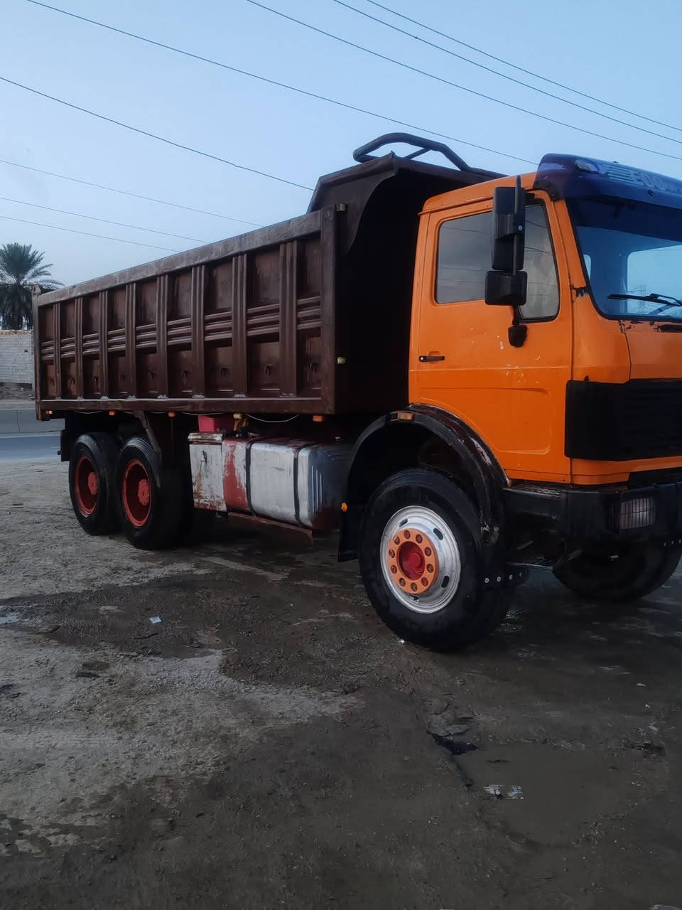 سياره للبيع  البي 87 كفاله عامه مكينه 25 كير 111 مجموعه نص جيئف رقم ديالى كبل اداور مكان دوانية السعر ***********  مراوس لو بتره لو اثنه عادي 👍
