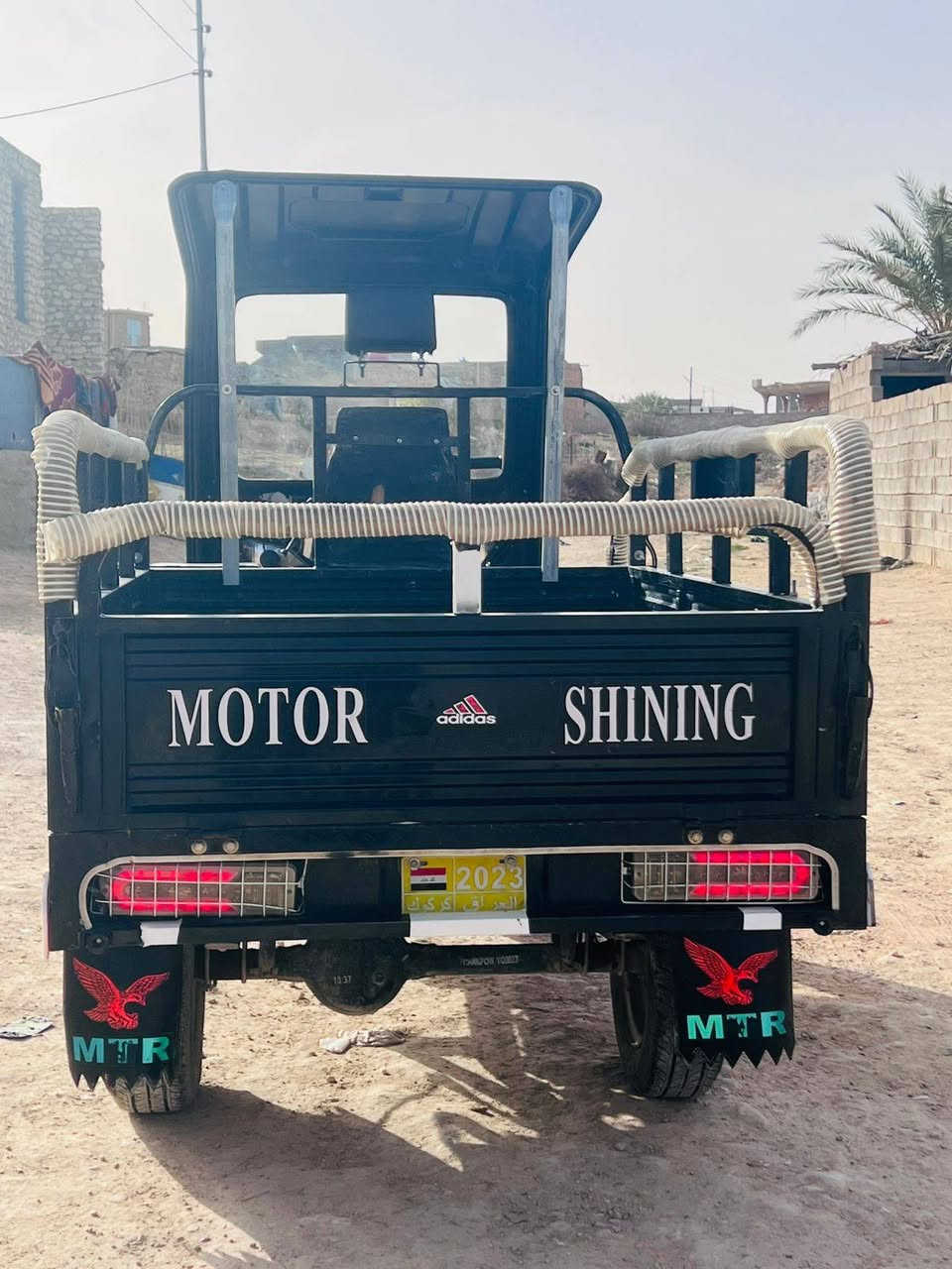 سلام عليكم ستوته للبيع موديل 2023 مكمركه وكامله ونضيفه كير ومحرك بشرط نعومه ونشاط.ي
سعر مليونين و450  وبيها مجال هذا رقمي ***********
