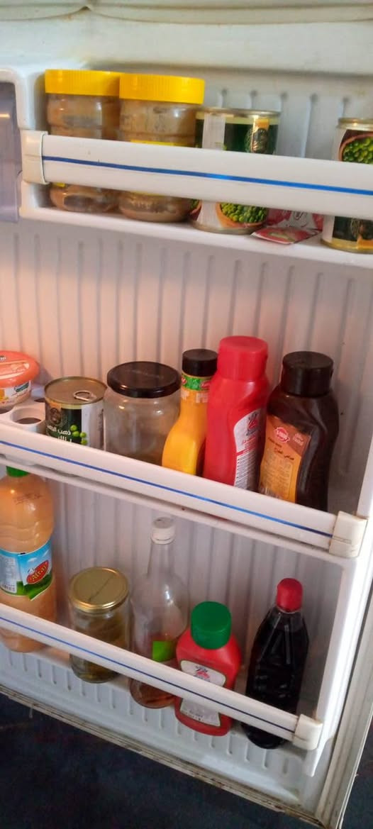 ثلاجه كبيرة للبيع
200 بيها مجال.  ماعندي توصيل. حي وفاء


**إذا كنت صاحب هذا الإعلان وتريد حذفه لأي سبب، رجاءا أرسل رسالة إلى الدعم الفني**