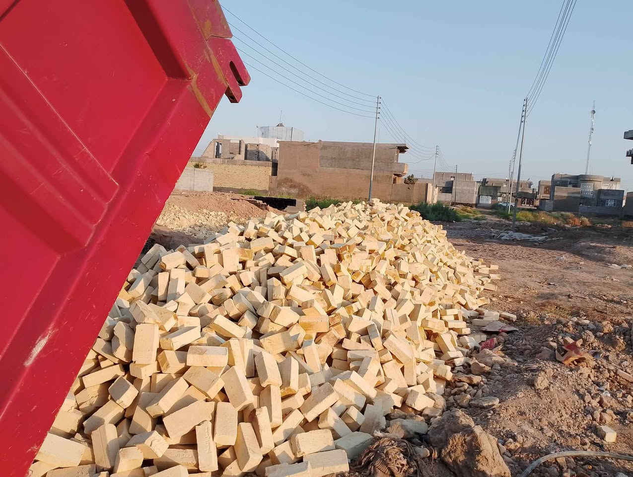 ***********
يالله السلام عليكم 
تم تخفيض السعر بشكل غير مسبوق 
تجهيز طابوق جمهوري مجمع النهروان 
وطابوق العادي مجمع العزيزيه 
درجة اولى قالب واحد وعدله وقويه 
شرط الفحص قبل التنزيل***********
