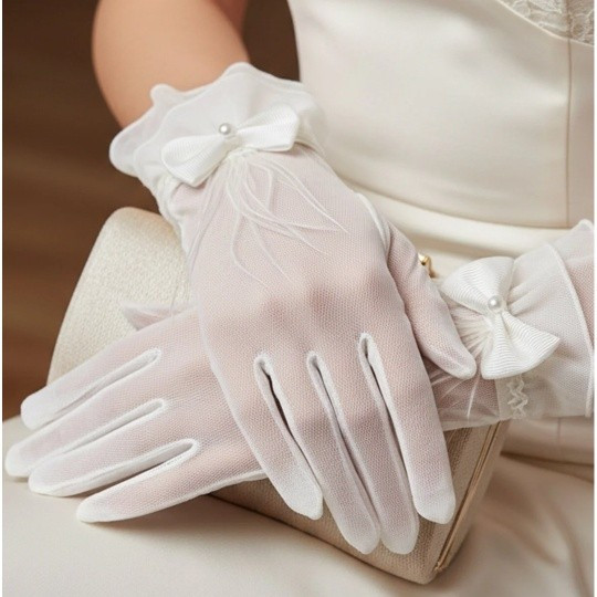 لأن الاكسسوارات جزء رئيسي من اطلالتج تمنحها لمسة راقية وفرنا الج كولكشن من #القفازات #الدانتيل والستن الشيك ❤️

.
...
.

.
.
 #فساتين #خطوبتي #فساتين_ناعمه #مدينة_الزائرين #فساتين_ناعمه_طويله #مناسبات #فستان_زفاف #فستاني #عقد #العراق #بغداد #اوديلا_vip


**إذا كنت صاحب هذا الإعلان وتريد حذفه لأي سبب، رجاءا أرسل رسالة إلى الدعم الفني**