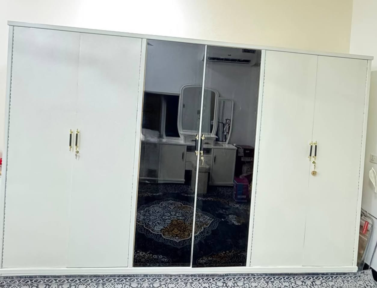 متوفر غرف نوم مستعملة بحالة جيدة جداً ونظيفة
مناسبة للعوائل وبسعر مناسب 
📍 الموقع: بابل / فلكة الساعة مركز
📞 للتواصل: ***********
