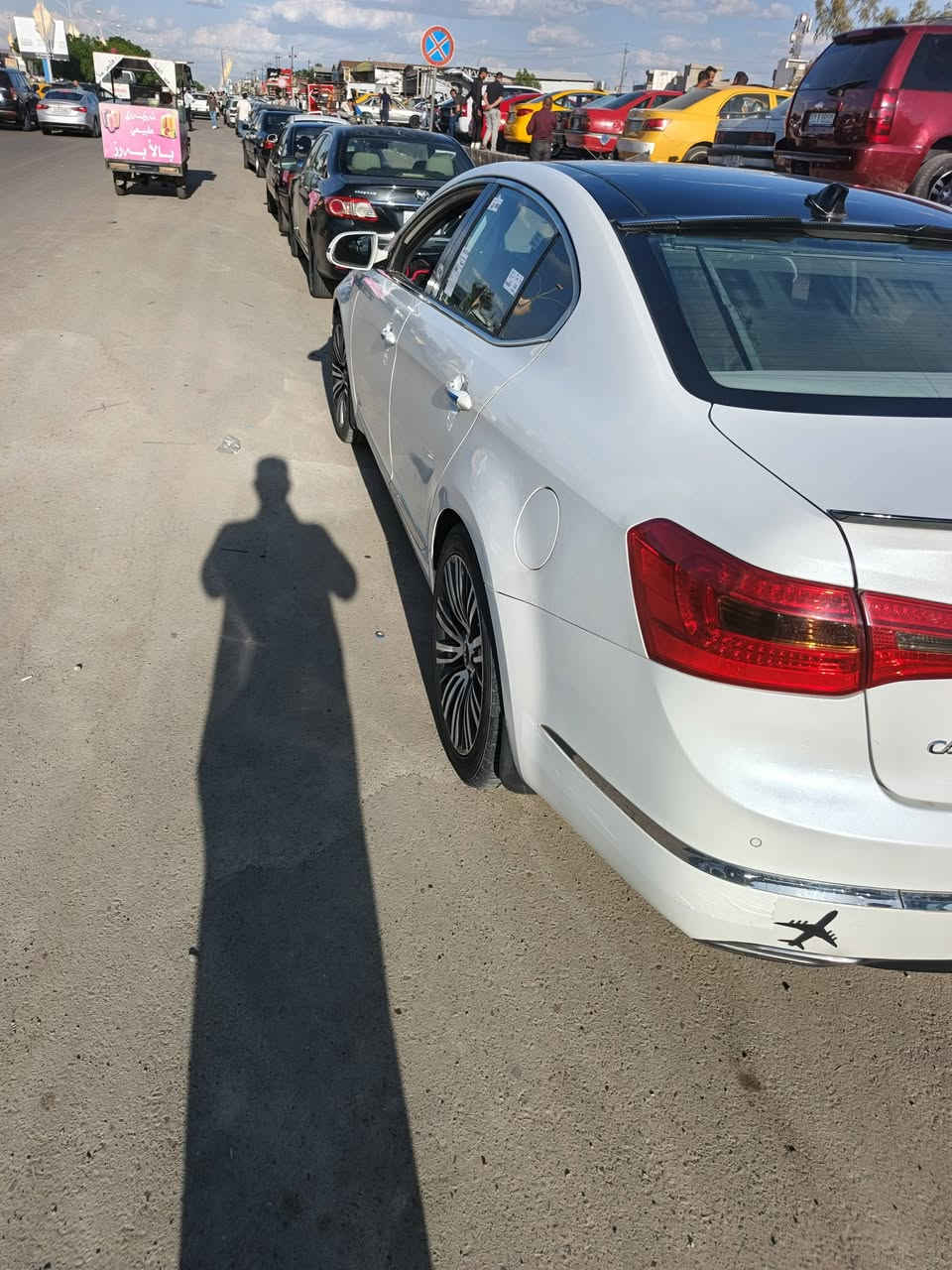 لل بيع كيا كاتنزه مديل 2013مقفوله بس براس الجاملغ الخلفي بكد شبر صبغ شرط محرك وكير وتايرات وصدر وتحويل وغرامات والسياره بسمي رقم بغداد دولي مكان صلاح الدين مكيشيفه رقم الهاتف ***********. السعر 135وبيه مجال
