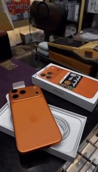 17 بروماكس 256 E SIM بطارية 100 / 75 دوره شحن  للبيع فقط مكاني بغداد /...