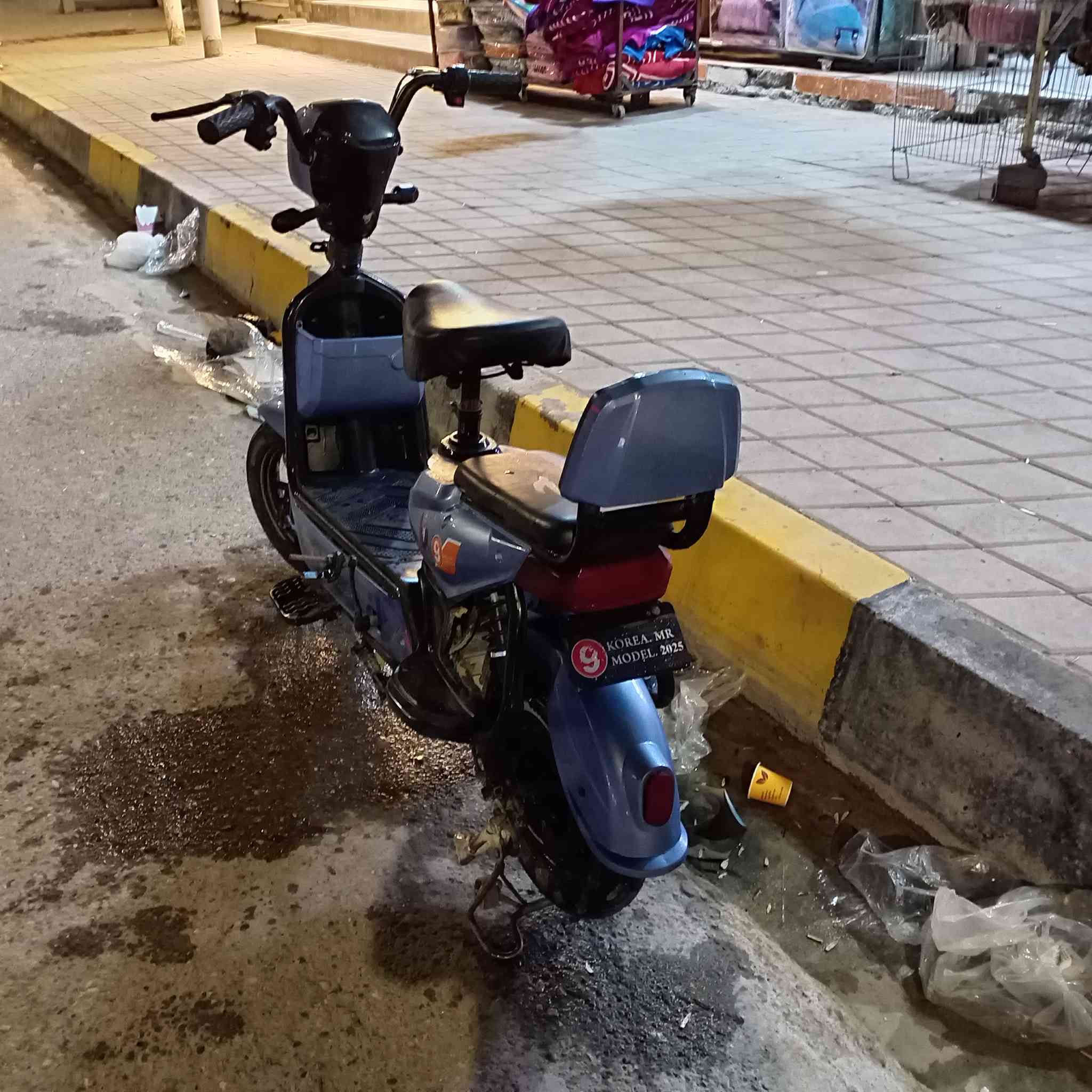 موتور شحن للبيع السعر 170 بمجال الخاص رقم ***********
