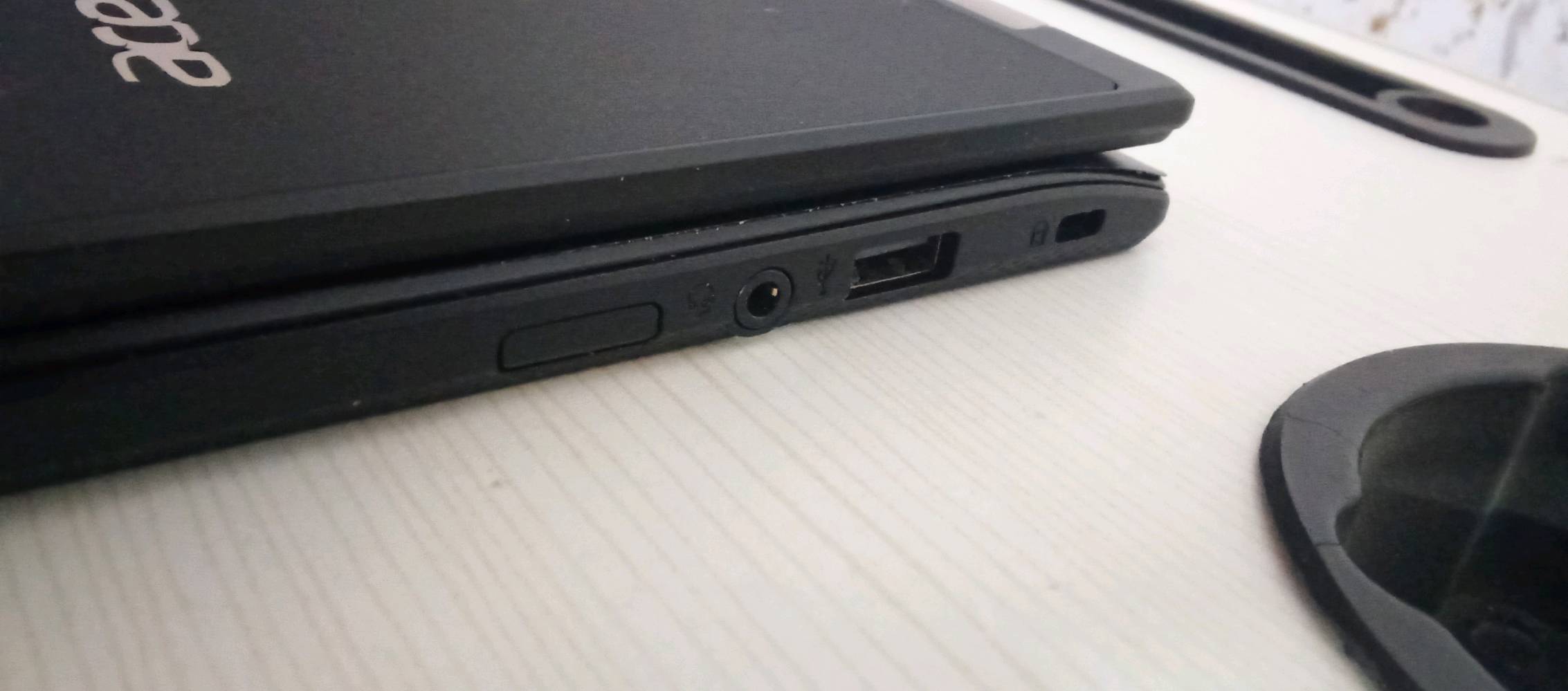 لابتوب أيسر جديد  لمس 360 درجه   للبيع بسعر 150
مواصفات في صوره 
رقم ***********