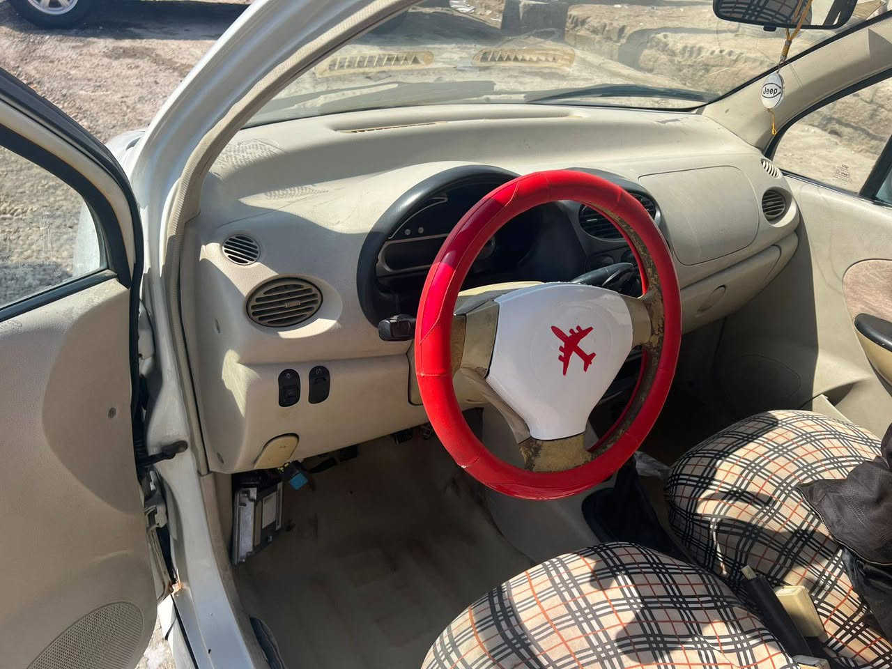 سيارة  كيو كيو سياره مكفوله كفاله عامه لا ضربه ولا تبديل ولا صيغ ولا اي شي بيه 
كير عادي محرك مكفولات تبريد شغال    مكان  دوانيه 
رقم صاحب السيارة  ***********سيارة جاهزه على اخر حبايه سيارة  حلوه مكيته وكير وحداديه كله بلادي اليريد يجي خاص بيع او مراوس حسب القناعه متواجد خاص او واتساب مراوس او بيع تبريد تدفئه كله شغاله خير من الله سيارة   فدوه مو شراي يعبر منشور
