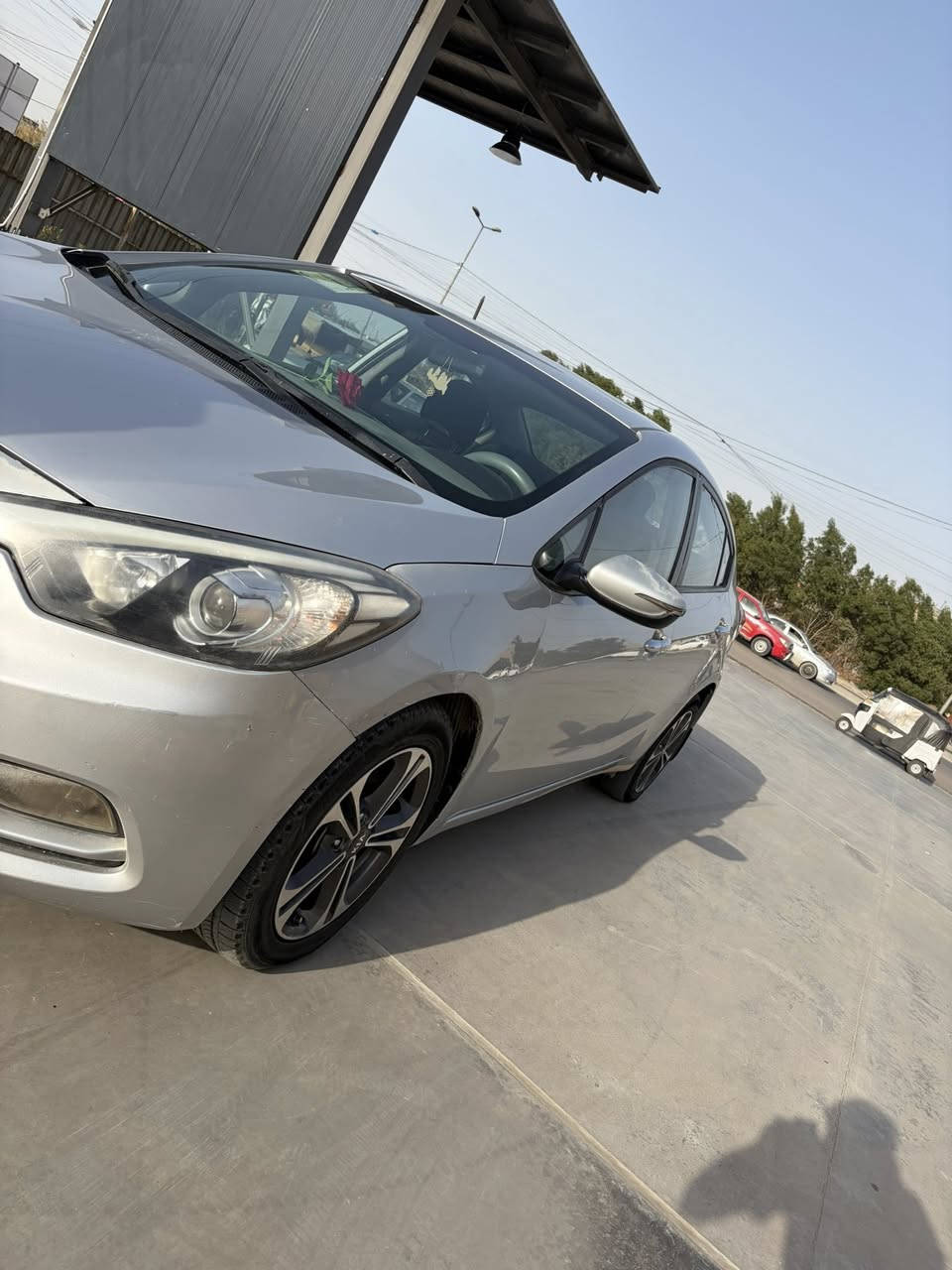 سلام عليكم سيراتو للبيع موديل ١٦ سيارة خير من الله  وكلشي موضح بسونار موجود بل منشور عارضها ب 116 وبيها مجال 
للاتصال  *********** / *********** بغداد لبياع
