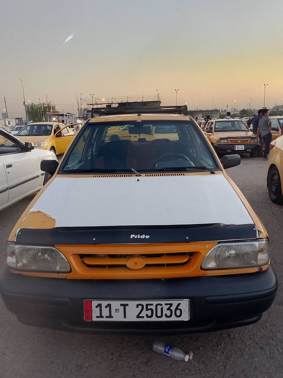 السلام عليكم
سايبا ٢٠١١
مكينه خير من الله
الكير بيه ونه 
التبريد والتدفئه شغاله
الكشر كدام العين
بيه بوربرين جه العبري بيه دويه  والشاصي جه السايق بيه تعمير
سعره ٢٢ وبيه مجال مكاني الزعفرانيه 
***********
