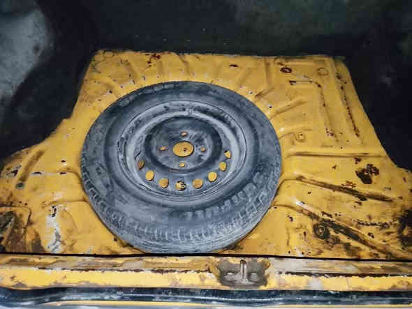 سياره 2013 سياره ابلاديه بيها بل جملق الخلفي صبغ 
بيها خيط بخار بل محرك صدر جديد حداديه السعر 31 ورقه 
وذا مراوس ويه تكتك هم عادي المكان الكمالية شارع الصفر الرقم ***********
