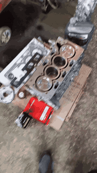 السلام عليكم ورحمه الله وبركاته الإخوة الطيبين سنة خير أن شاء الله على الجميع 🌹 مستمرين بلعمل تجفيت وصيانة كافة أنواع المحركات التيكو الحديث والقديم مع الضمان 
الإخوة الطيبين كثير من الإتصالات بخصوص الاعطال الاكثر تنحل بالتليفون اذا وجب الأمر أو مكانة بعيد والبعض آلة صيانة
ركز وياي كثير من الإخوة اشوف يدير دهن 20/50طبعا هذا الشي اكبر خطأ مو صحيح أهنأ لزوجة الدهن عالية 
اسبب  مشاكل اول شي اويل بم يتوقف عن العمل بعد فترة 
ويفتر يطغ براس 
الشغلة الثانية جكجكة دهن ثخين 
هذا اكبر خطأ هو الصحيح للشتاء 10/40. أو 10/30
احنة انخفف الزوجة العالية حتى عملية التشحيم اتصير اسرع  المحرك
أما البراد مال الدهن الافضل طبعا يلغي الافضل وتخلص  
راح اجاوبك البراد مصنوع الثلوج الي بلدول يعني ألمي أثناء البرد الثلوج يسخن الدهن 
بثلوج مو بلعراق 
مشاكل البراد في التيكو الانسداد اذا دهن مو زين أو تأخر التبديل أهنأ تجمع الوسخ والتكلسات 
الشغلة الثانية اذا انضب الفلتر يدوس 
الشغلة الثالثة اذا تضهر لمبة الدهن ترمش وتروح كل فترة معناها براد مو زين مسدد 
أهنأ اني الغي يصير مضبوط مباشر من الفلتر المحرك قوة الدهن اتصير اقوة ونعومة المحرك أيضا يكون افضل بهواي 
أما بخصوص الاعطال الشائعه هواي اسباب وكثير من الإخوة 
يخابرون بعد ما يائس من العطل بعد ما مفتر الفيترية 
وتطلع الشغلة بسيطة وهو ذاب كوم فلوس وما صايرة 
دائما شتحتاج اتصل بنا وتدلل والفحص والتجيك مجانا 
رقم الهاتف ***********العنوان الشعب شارع الاسواق المركزية
