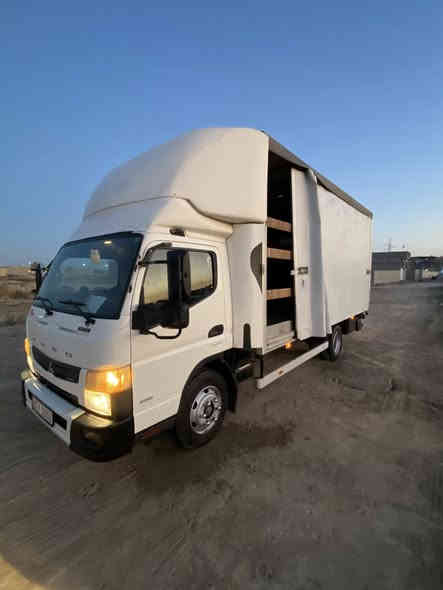 ‏سلام عليكم كنتر وربي للبيع موديل 2016 سيارة دخول جديد كفالة عامة سيارة مفتوح سرعة ملغي الأدبلو فول مواصفات إرباك رادار مانع انزلاق سنتر لوك كير أوتوماتيك بودي جادر مسحي باب الخلفي جاك الطول خمسة ونص ارتفاع اثنين ونص عرض مترين وثلاثين للاستفسار أكثر اتصل على هذا الرقم ***********
