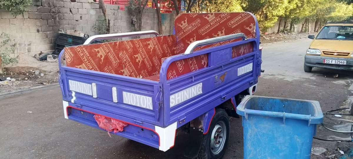 السلام عليكم ستوتة نضيفة موديل٢٣ خير من الله مستعجل عل بيعتها اوراق كامله سعرها 950اخوان لحد يعامل
رقم ***********
اخوان  موجود بس واتساب🚫 ما متواجد خاص ولا عل سيمكار فقط واتساب
