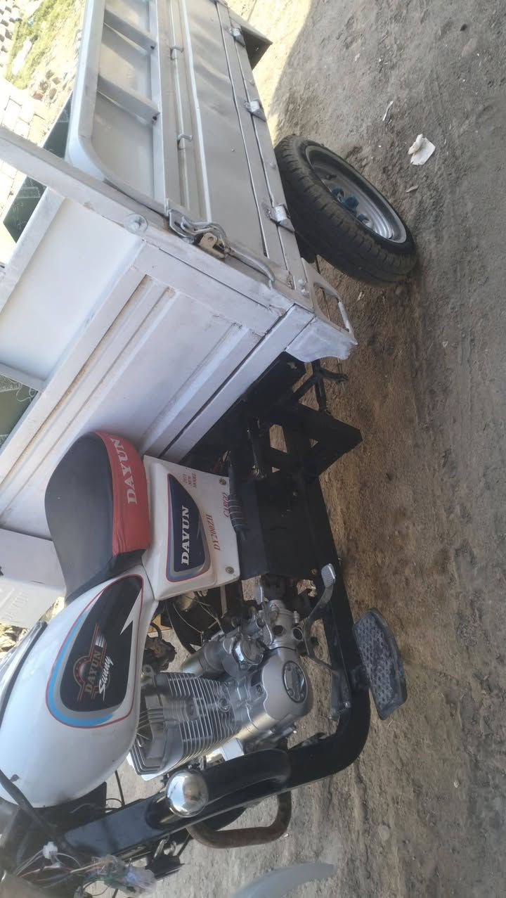 سلام عليكم ستوته للبيع موديل 17 دراجه نضيفه وراق كرار مكان ناصريه مركز سعر واحد ونص بيه مجال حق جيه ***********
