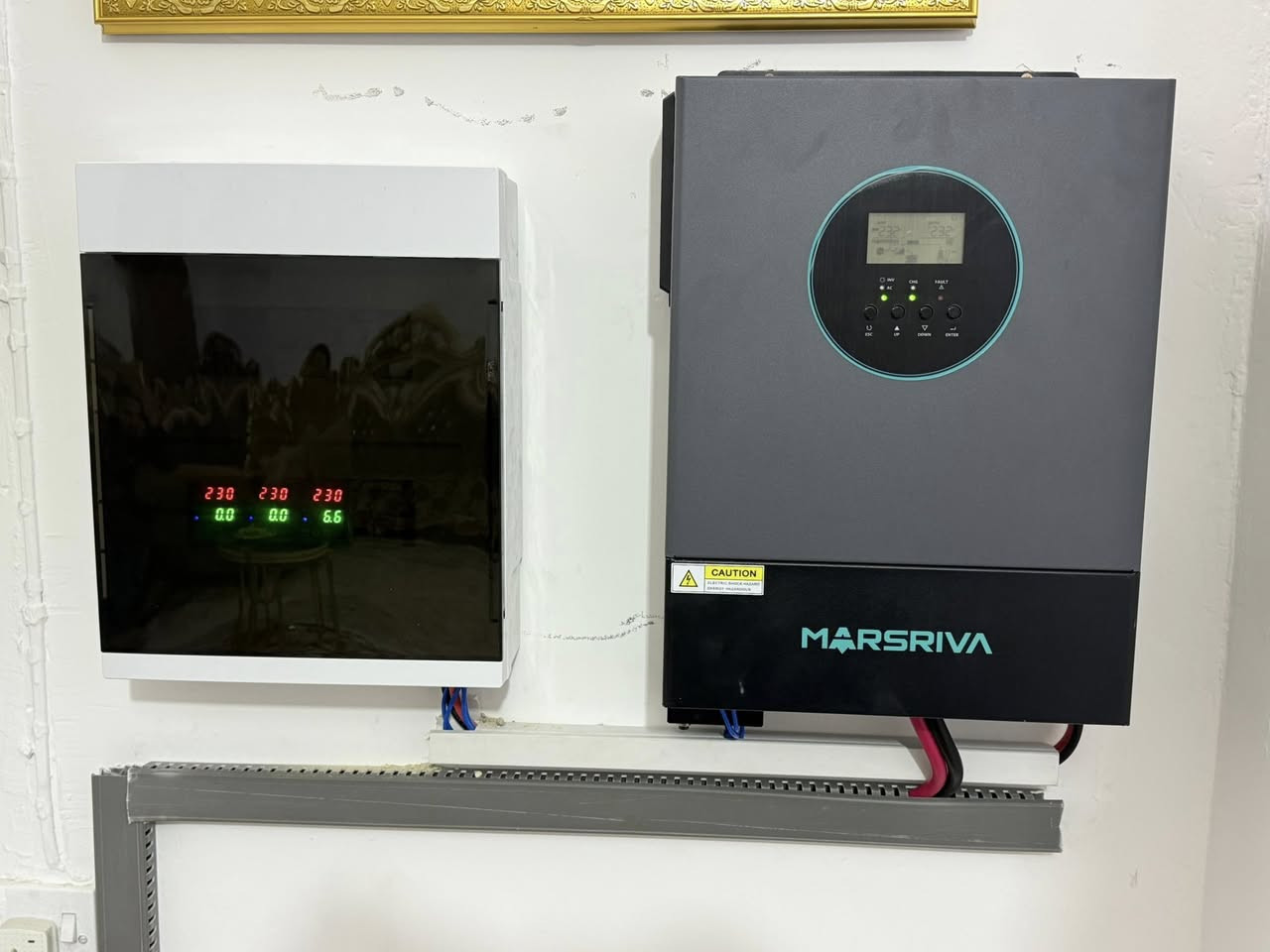 تم بعون الله تنصيب منظومة طاقة شمسية
في قرية السندية 

⚡ بقدرة ١٥ أمبير ليلاً ونهاراً
لتأمين طاقة مستقرة ومستدامة على مدار 24 ساعة

🔋 البطارية: ضمان ٥ سنوات
🔌 الإنفيرتر: ضمان سنتين
☀️ الألواح الشمسية: ضمان ٨ سنوات

🛠️ خدمة صيانة مستمرة لمدة سنتين
تنفيذ بأيدي فنية مختصة وبأفضل المواصفات

📍 نصب وتجهيز في جميع المحافظات

📞 المبيعات:
***********

🛠️ التنصيب والصيانة:
***********

الجودة… الضمان… والالتزام
طاقة نظيفة اليوم وأمان للمستقبل
