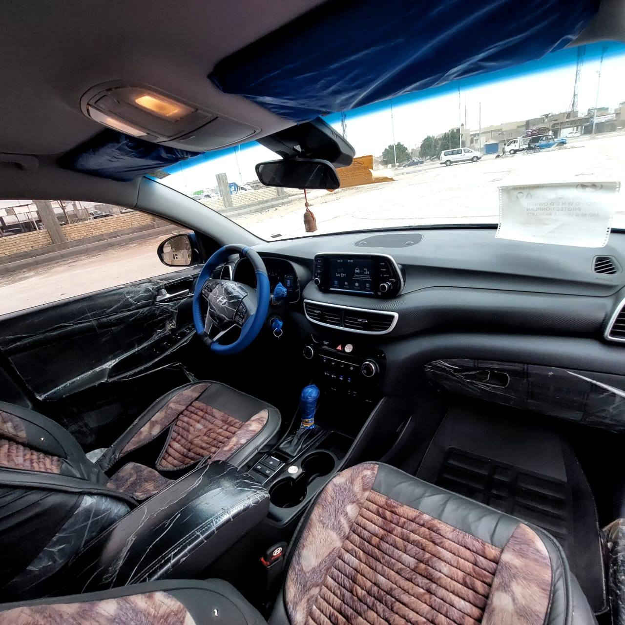 السلام عليكم توسان١٩ وارد امريكي ضررها البنيد مبدل وبيه ملاحظات بسيطه السياره جاهزه من كلشي تخم تاير السعر ١٦٥وبيه مجال.هذا رقمي وتدللون ***********
***********
