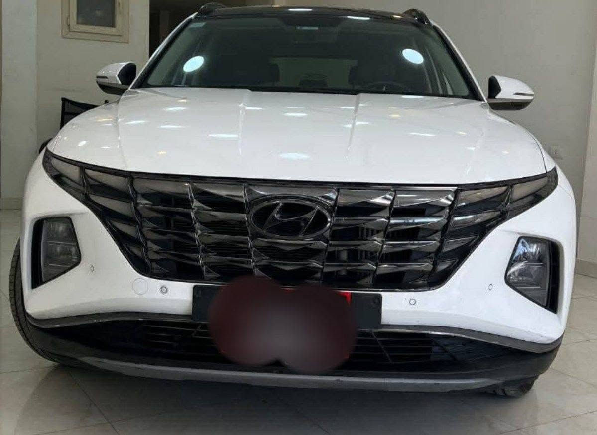🚘 هيونداي توسان 
🔷🔷موديل 2021🔥
🔷🔷  الفئه الرابعه 🔥
🔷🔷فبريكا برا و جوا بالكامل 🔥
🔷🔷 عداد 100 ألف كم🔥
🔷🔷 صيانه توكيل 🔥
🔷🔷ناقل الحركة : أتوماتيك 🔥
🔷🔷فتحة سقف بانوراما 🔥
🔷🔷 كرسي كهربا 🔥
🔷🔷 سينسور امامي وخلفي🔥 
🔷🔷مانع إنزلاق EBD🔥
🔷🔷فوانيس شبورة 🔥
🔷🔷اشارات بالمرايات 🔥
🔷🔷تحكم طارة "طارة مالتي"🔥
🔷🔷 عجلة قيادة متعددة الوظائف 🔥
🔷🔷مرايات ضم كهرباء🔥
🔷🔷ليد أمامي وليد خلفي  🔥
🔷🔷نظام الأوامر الصوتية 🔥
🔷🔷شاحن محمول لاسلكي 🔥
🔷🔷6سماعات 🔥
🔷🔷مثبت سرعة🔥
🔥 ABS 
  نظام فرامل مانع للإنزلاق 🔷🔷
🔷🔷 توزيع اليكتروني للفرامل EBD 🔥
🔷🔷برنامج التحكم في ثبات السيارة ESP 🔥 
🔷🔷نظام إيموبليزر ضد السرقة 🔥 
🔷🔷جنط مهيبر🔥
🔷🔷 ايرباجات 🔥

🔷🔷المعاينه الجيزه اكتوبر

للتواصل : 01129906122


**إذا كنت صاحب هذا الإعلان وتريد حذفه لأي سبب، رجاءا أرسل رسالة إلى الدعم الفني**