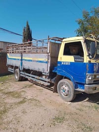 للبيع هينو طيره حبل مامجسل بس مكفول دوله وعشاير محرك كير وكسل كلها شرط...