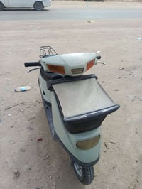 دراجه بتره مكفوله من كل شي من كهربايات وسلف وهندر  كله شغال السعر 350و...