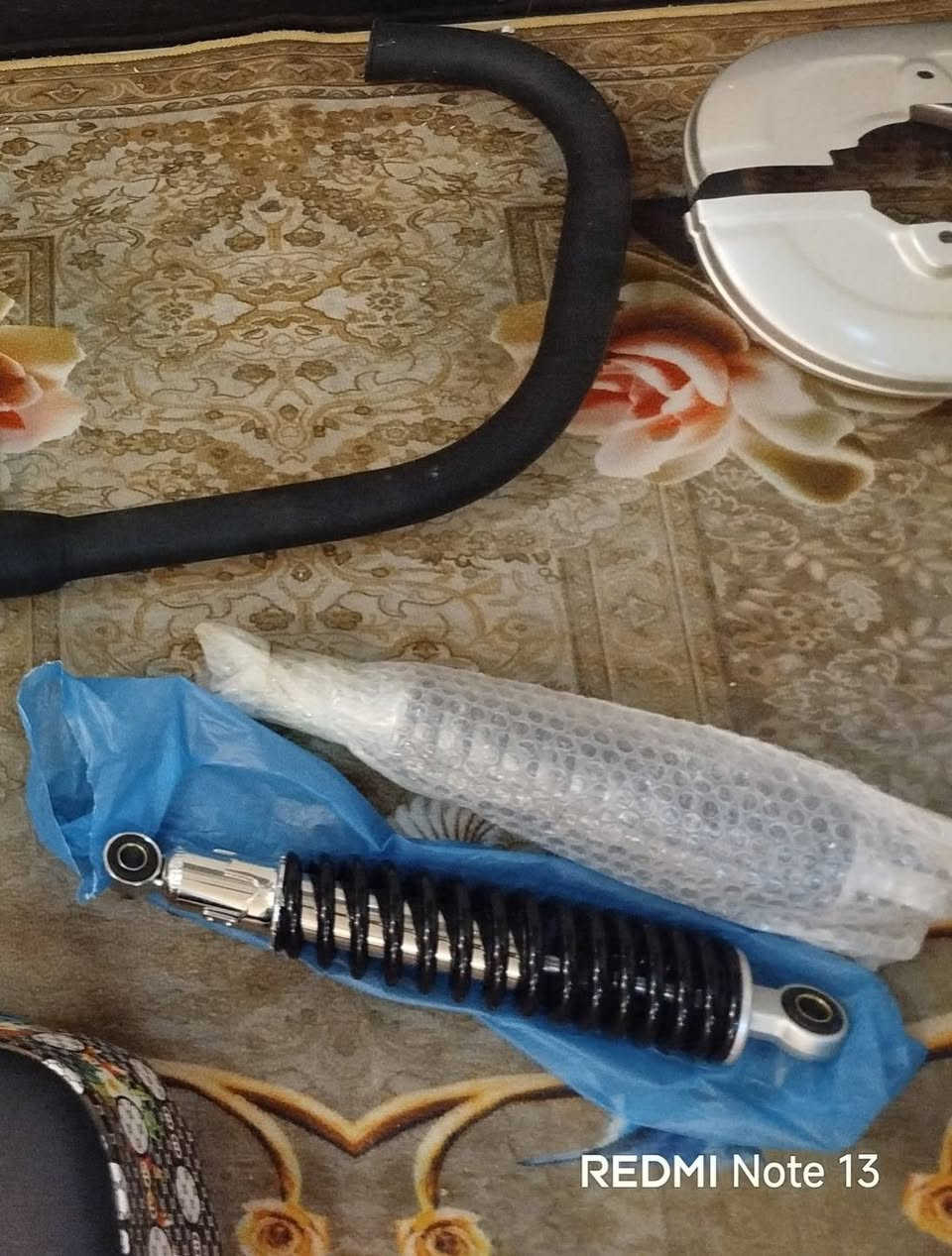 للبيع صدر امامي نامه الاصلي ودبلات خلفيه دايون اصليات جبتهن وما شديتهن 
السعر 75 الف جدد بالكارتون 

 ***********
