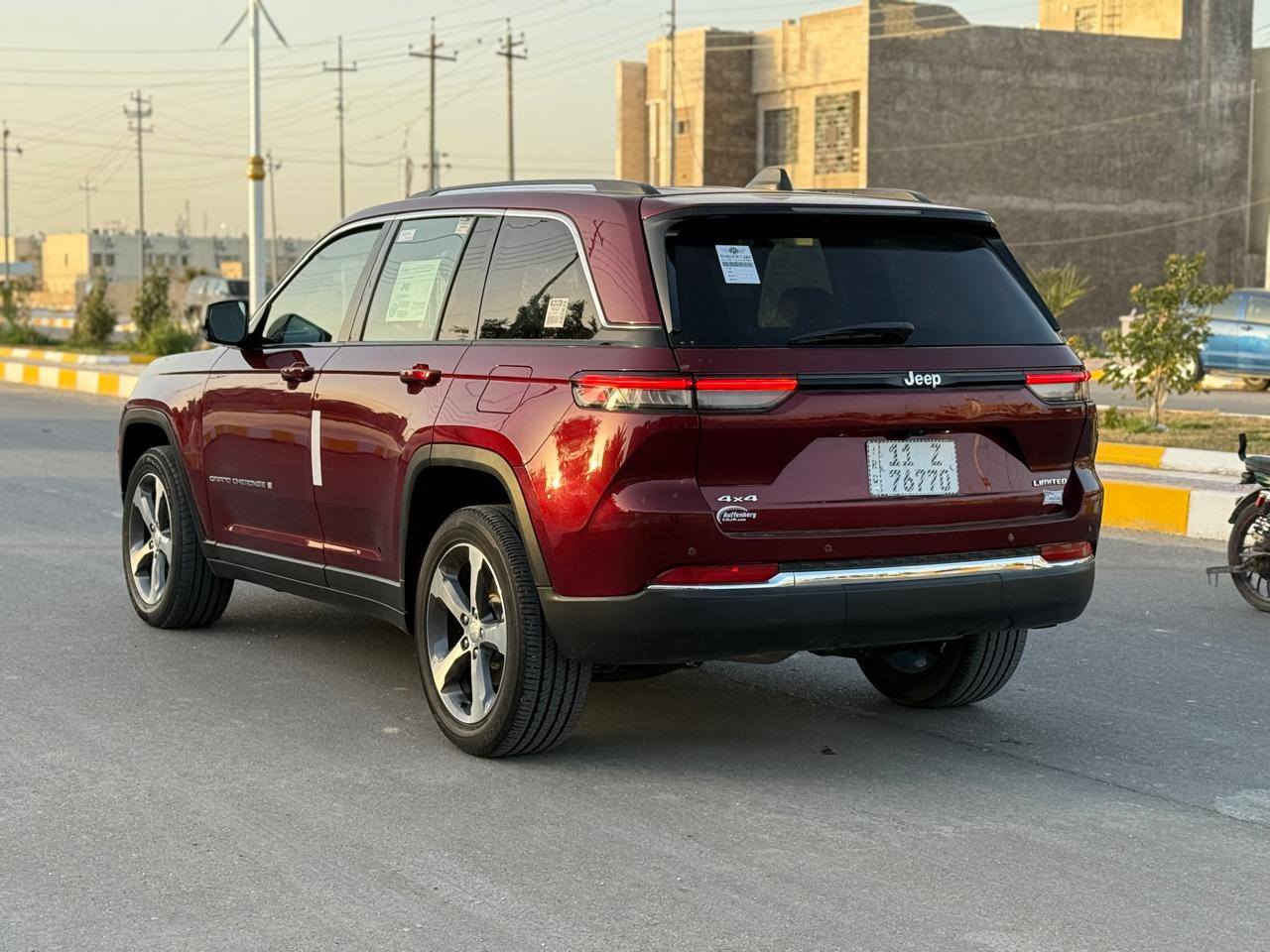 جيب 2023امريكي تبديل بنيد فقط بدون ضرر داخل (رقم بغداد بسمي)
مواصفات فول عدا البنوراما
بصمه شاشه جبيره مري قلاب نقطه عمياء
اشاره بالمري كشنات جلد تبريد تدفئه بالكشن
بريك ذكي حساسات كامره شاشه كار بلي
جنطه كهربائيه لد امامي خلفي ماشيه 14الف
محرك 6سلندر 5راكب دواخل لونين سبير مانازل
جاهزه من كلشي السعر 320وبيها مجال. مكان السياره ناصريه مركز  للاستفسار *********** (السونار مرفق بالمنشور)
