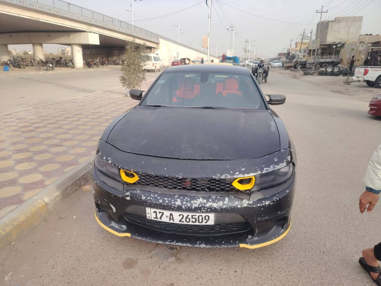 سلام عليكم جارجر لبيع موديل 17خليجي رقم مثنئ بسمي جاهزة كير مكينه حداديه أمامي خلفي تخم تأير سياره جاهزه من كلشي  مكان رميثه سعر خاص ***********
