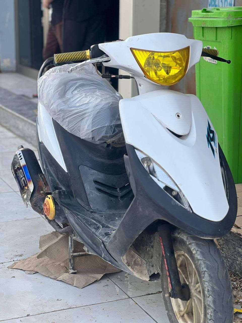 ماكس عدله  بوشه 49 كهربائية كلها شغاله شلعه ومعدل بيها نوقوصات قليله اشاير ع بك لايت
او كويل بس 425 او بيها مجال قليل حك الجيه 
للما عده ويرد دراجه هاي اتفيده  بصره مطيحه قرب سيد عدنان هــ***********
