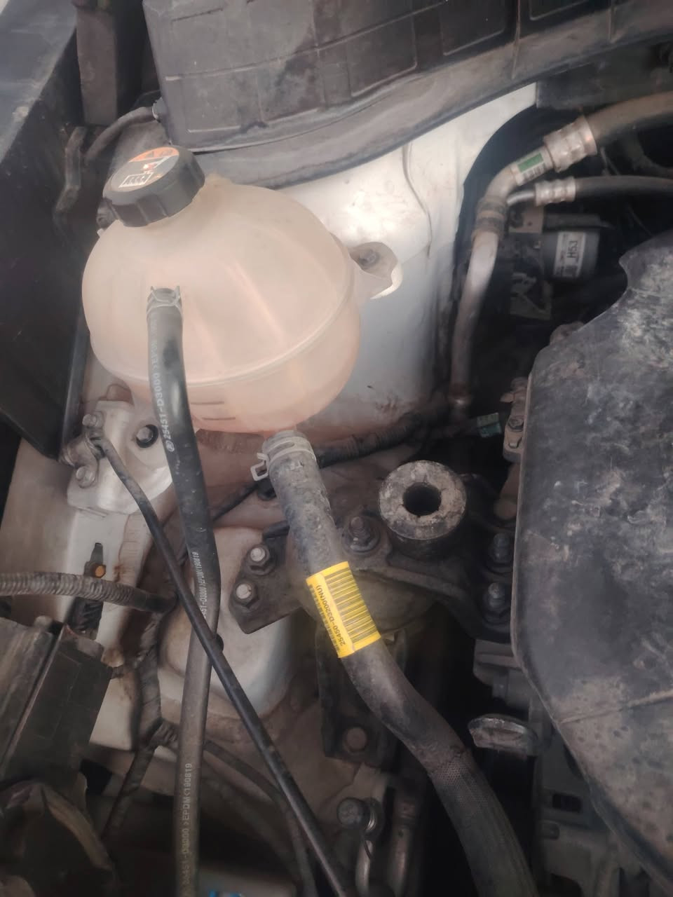 السلام عليكم توسان موديل 2020 امريكي حادثها جاملخ والبنيد سياره ماشيه 60 بيها قطعتين صبغ بس  رقمها اربيل باسمي انجليزي مكانها المنصور شارع 14 رمضان سعر ١٦٠  وبي مجال مامتوجد فيس ***********
