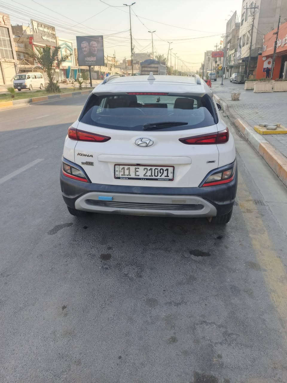 سلام عليكم
كونا 2022 
مكينة ٢٠٠٠ 
فول عده الفتحة 
كير مكينة مكفول سياره نضيفة 
ماشية ٤٦ ألف 
سعر ١٣٠ وبيها مجال 
مكاني بغداد الشعب 
***********
