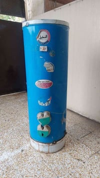 كيزر حمام نظيف ، حجم 200 لترا، السعر 50 الف رقم الموبايل (07731819071)...