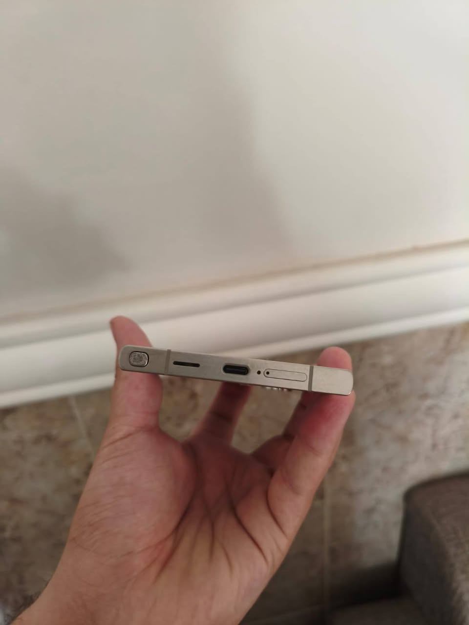 السلام عليكم
Samsung S24 Ultra 

شرق الاوسط Dual Sim

اللون تيتانيوم 

الجهاز نظيف ما مبدل اي شيء 

256/12 

مع الكارتون وبدون شاحن

رايده 950 وبي مجال 

مكان/ الانبار/ الرمادي  

***********
