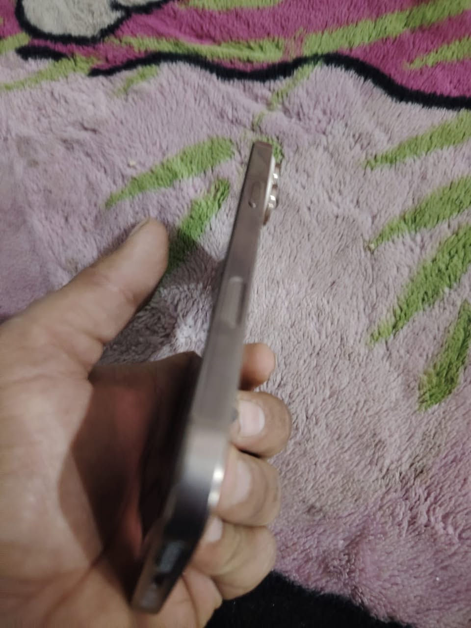 سلام عليكم ورحمة الله وبركاته ايفون ١٦ برو ماكس جهاز جديد ابمعنئ الكلمة مشحون ٤٠ مرة فقط ومكفول من كلشي حتة من الزلغ سعره ١٦٠٠ وبي مجال ***********
