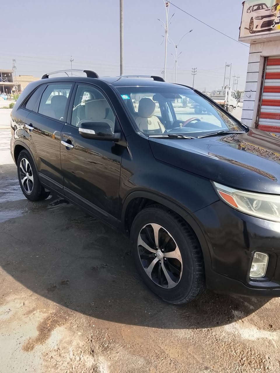 سورنتو 2014 وارد امريكي رقم ذي قار بسمي مكينه 4 سلندر 2400 مكينه وگير كفاله حداديه جديده تخم تاير جديد سياره جديده وجاهزه تبديل البدنه الاماميه فقط والباقي مكفوله من الصبغ والتبديل بيع او مراوس مكان السياره بالشطره ***********
