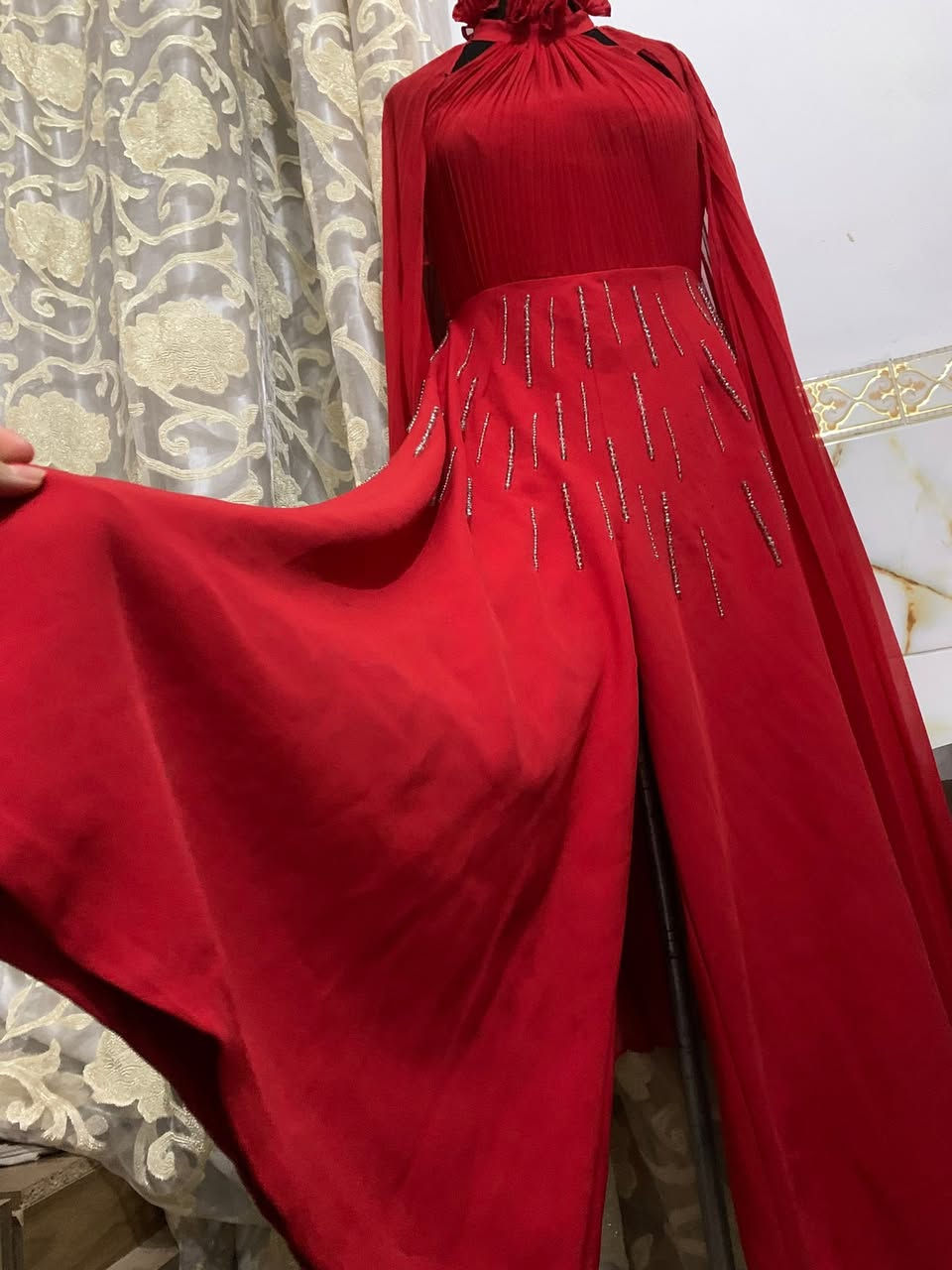 فستان جمبوست مستعمل اريده ب 20 يخبل بلبس ماتخسرين يلبس وزن 55/60/65 وطول 165وتكدرون تخصرونه اني جنت مخصرته وزني 45 وصار علي  اخذته للحنه مالتي موجود تتوصيل


**إذا كنت صاحب هذا الإعلان وتريد حذفه لأي سبب، رجاءا أرسل رسالة إلى الدعم الفني**