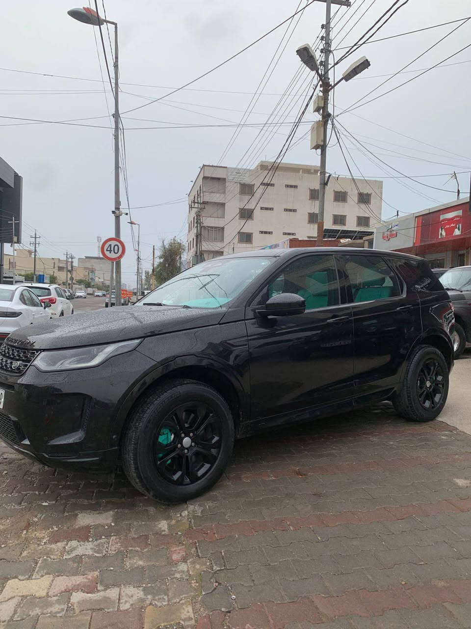 لاندڕۆڤەر دیسکۆڤەری p250 
مۆدیل / 2022 ئەمریکی 
مەکینە V4_20 تۆڕبۆ کەپس 
ڕۆیشتن / 42 هەزار کم 
مواسفات فوول ، پانۆڕاما 
ڕەقەم و سەنەوی نوێ 
دەرگا و بۆنیت بەبیلاد گۆڕاوە 
دەرگای سایق سبوغ 
بێ ناو گرتن ، ئێڕباگ سوکان شان 
***********
نرخ   215 $$ أربيل, العراق
