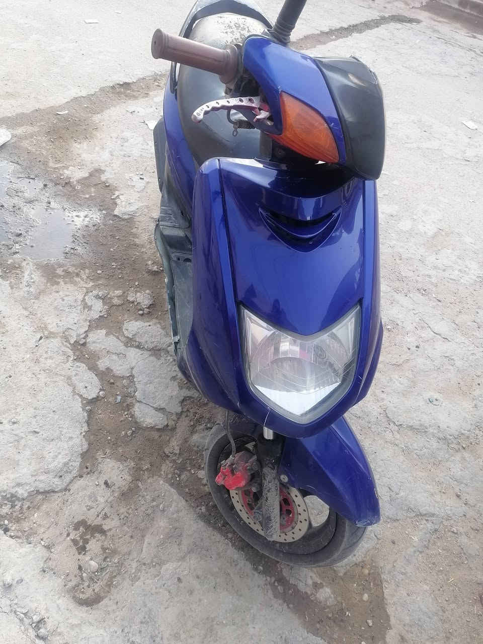 دراجات نضيفا لبيع سعر400 وبيا مجال رقم *********** بغداد زعفرانيا
